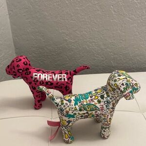 Set of two collectors VS PINK DOGS
